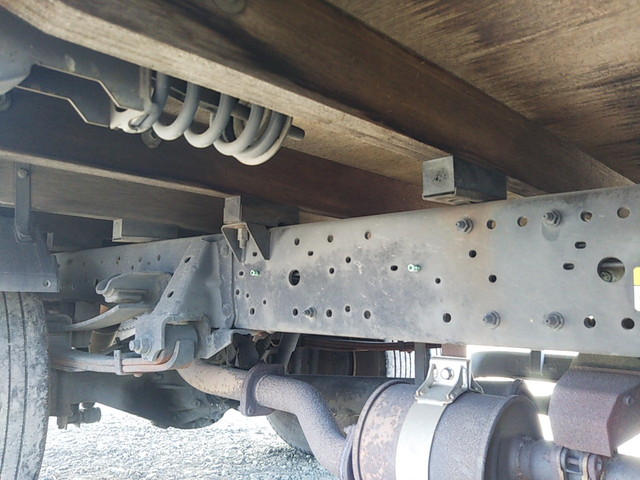 いすゞエルフ平ボディ小型（2t・3t）[写真17]