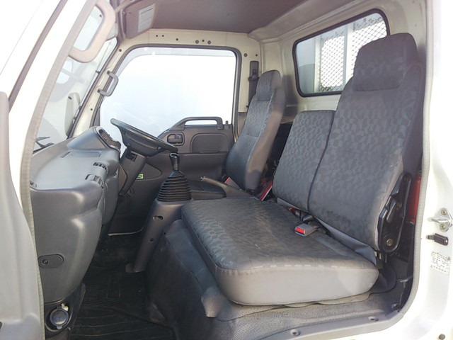 いすゞエルフ平ボディ小型（2t・3t）[写真30]