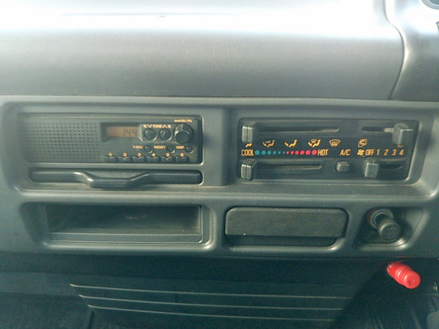 いすゞエルフ平ボディ小型（2t・3t）[写真36]