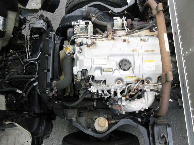 三菱ふそうキャンターアルミバン小型（2t・3t）[写真13]