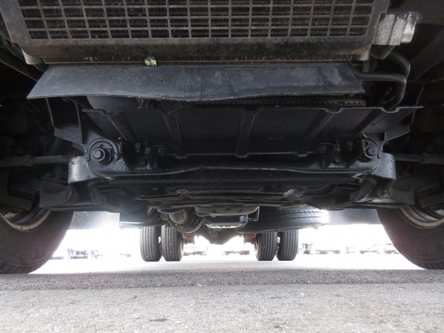 三菱ふそうキャンターアルミバン小型（2t・3t）[写真16]