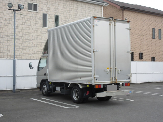 三菱ふそうキャンターアルミバン小型（2t・3t）[写真02]