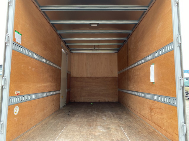 いすゞエルフアルミバン小型（2t・3t）[写真12]