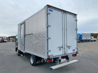 いすゞエルフアルミバン小型（2t・3t）[写真04]