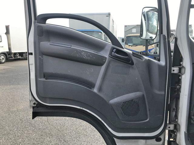 いすゞエルフ平ボディ小型（2t・3t）[写真28]