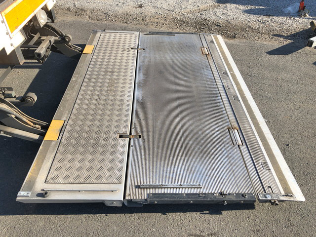 日野レンジャー冷凍車（冷蔵車）中型（4t）[写真19]