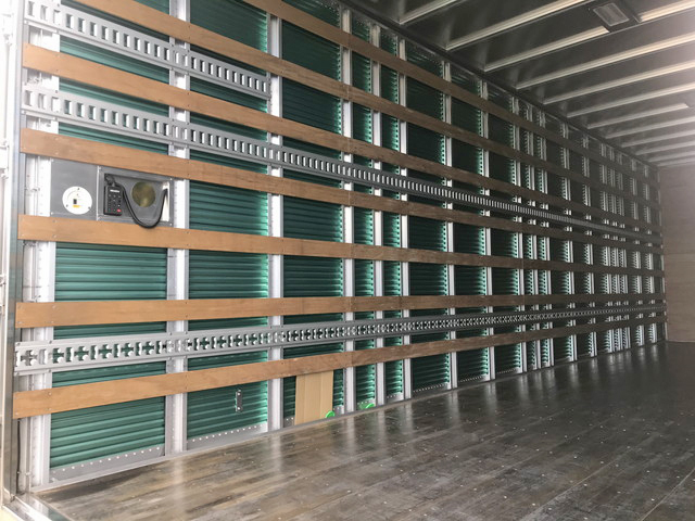 いすゞフォワードアルミバン中型（4t）[写真12]