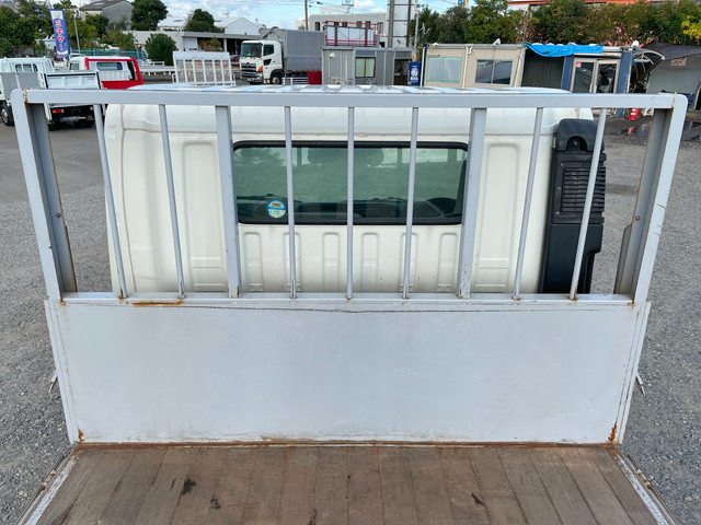 日野デュトロアルミブロック小型（2t・3t）[写真13]