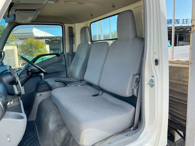 日野デュトロアルミブロック小型（2t・3t）[写真32]