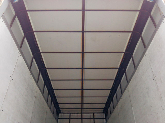 いすゞエルフオープントップバン小型（2t・3t）[写真14]