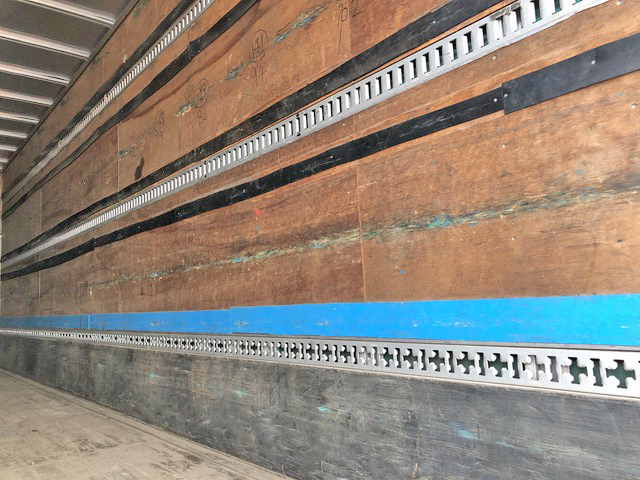 日野レンジャーアルミバン中型（4t）[写真12]