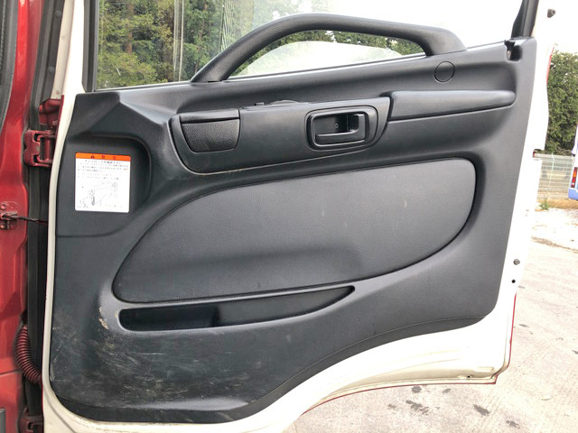 日野レンジャーアルミバン中型（4t）[写真30]