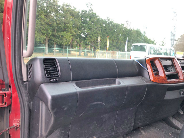 日野レンジャーアルミバン中型（4t）[写真31]