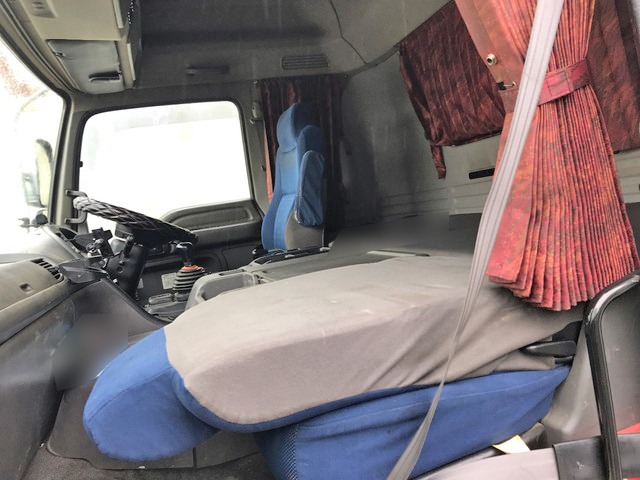 いすゞギガトレーラーヘッド（トラクターヘッド）大型（10t）[写真22]