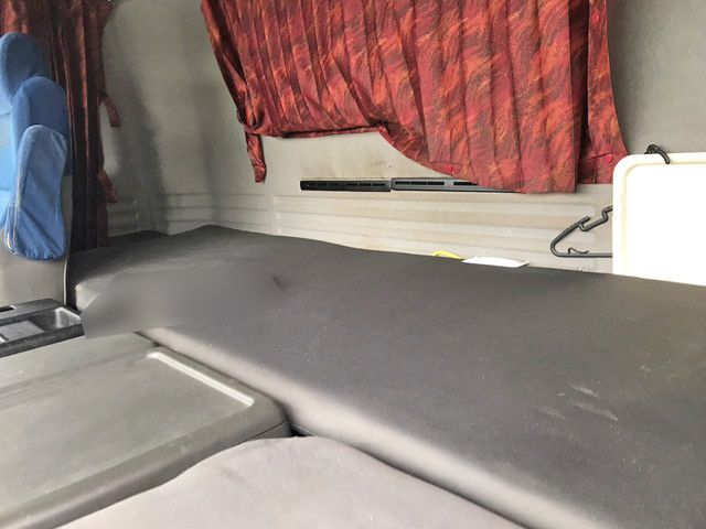 いすゞギガトレーラーヘッド（トラクターヘッド）大型（10t）[写真25]