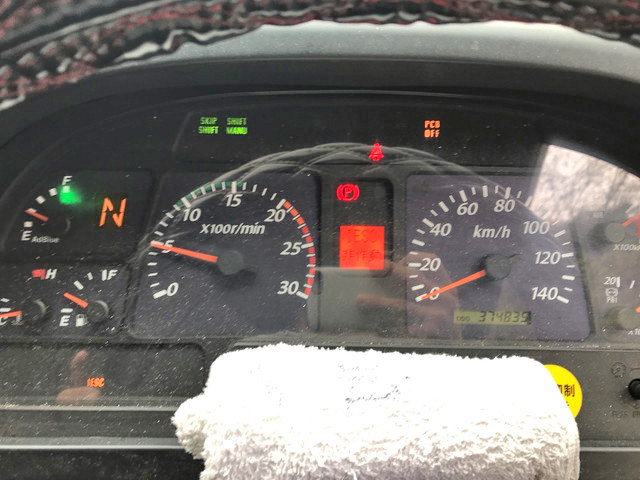 いすゞギガトレーラーヘッド（トラクターヘッド）大型（10t）[写真32]