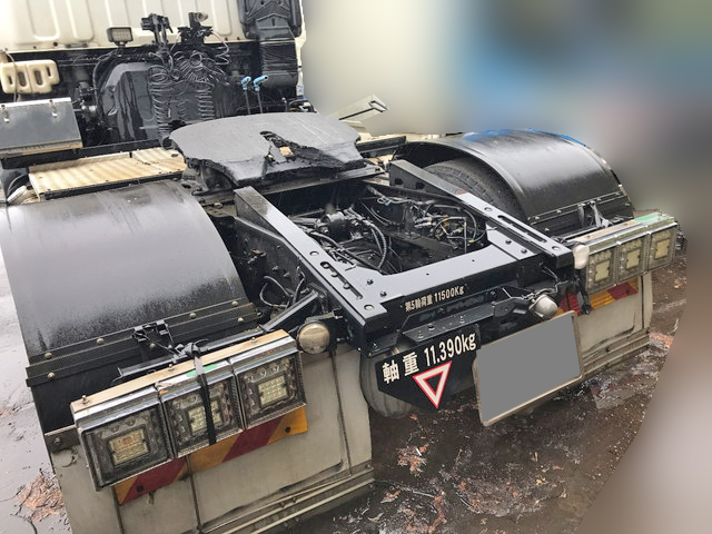 いすゞギガトレーラーヘッド（トラクターヘッド）大型（10t）[写真04]