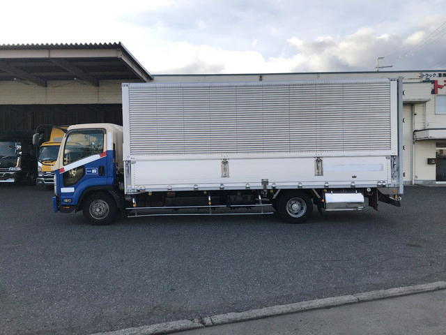 いすゞフォワードアルミウイング中型（4t）[写真05]