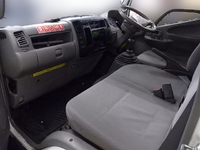 日野デュトロパネルバン小型（2t・3t）[写真11]