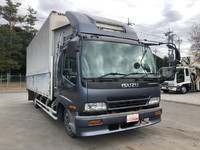 いすゞフォワードアルミウイング中型（4t）[写真03]