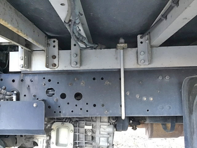 三菱ふそうファイターアルミウイング中型（4t）[写真12]