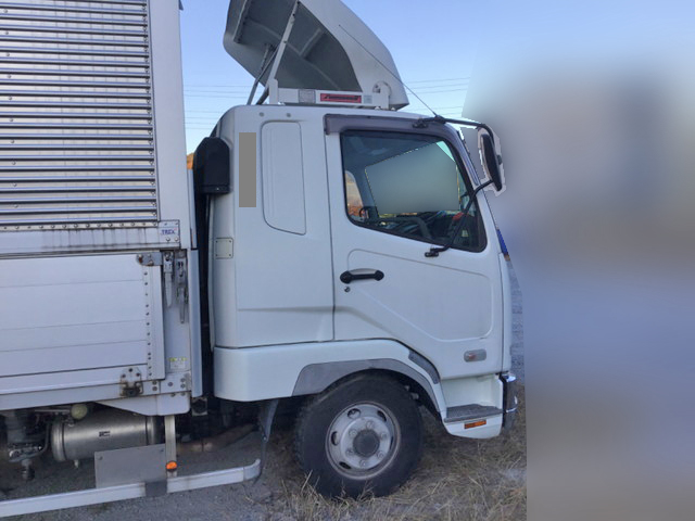 三菱ふそうファイターアルミウイング中型（4t）[写真04]