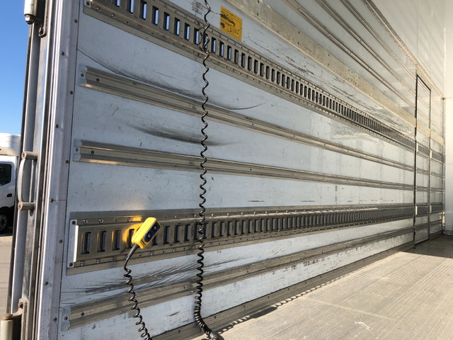 三菱ふそうファイター冷凍車（冷蔵車）中型（4t）[写真13]