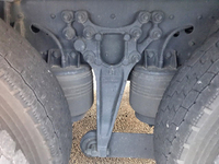 UDトラックスクオンアルミウイング大型（10t）[写真14]