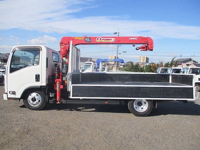 いすゞエルフユニック4段小型（2t・3t）[写真12]