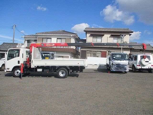 いすゞエルフユニック4段小型（2t・3t）[写真13]