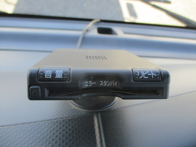 いすゞエルフユニック4段小型（2t・3t）[写真31]