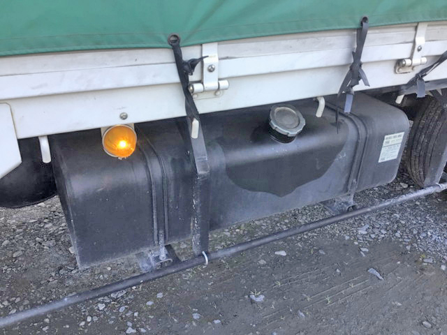 いすゞフォワード平ボディ中型（4t）[写真14]