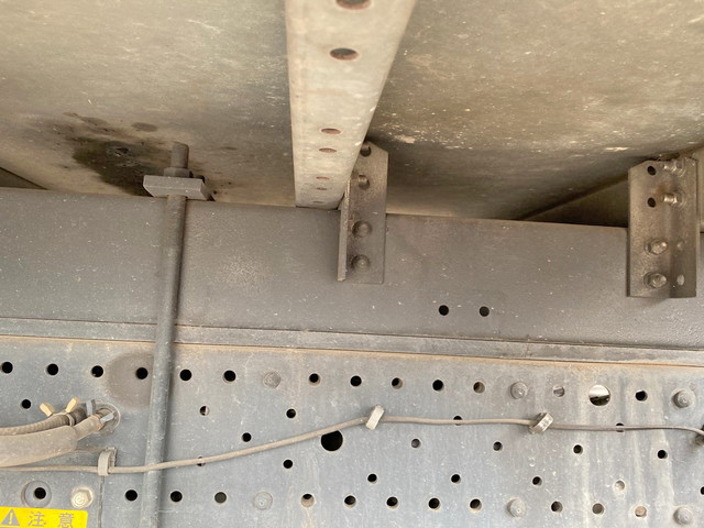 いすゞエルフアルミバン小型（2t・3t）[写真24]