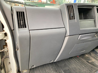 いすゞエルフアルミバン小型（2t・3t）[写真32]