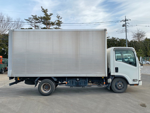 いすゞエルフアルミバン小型（2t・3t）[写真05]