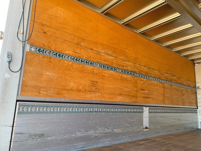 日野レンジャーアルミウイング中型（4t）[写真13]