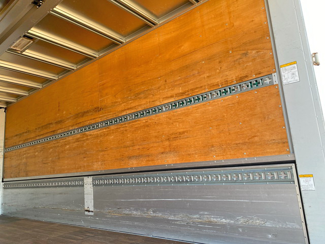 日野レンジャーアルミウイング中型（4t）[写真15]