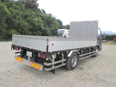 UDトラックスコンドル平ボディ小型（2t・3t）[写真02]