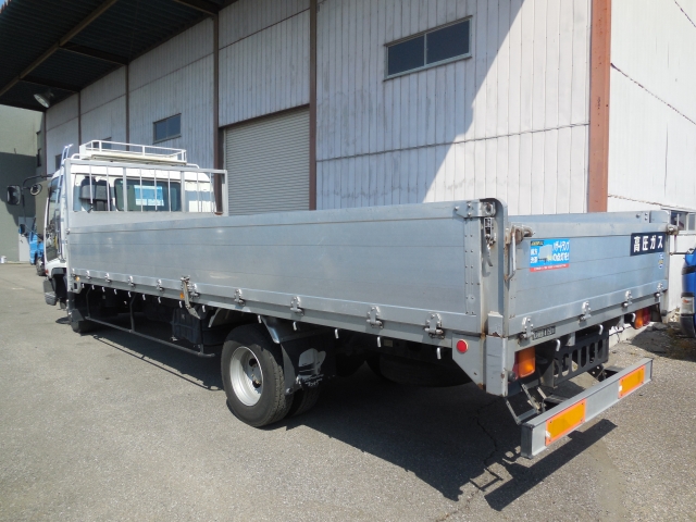 いすゞフォワードアルミブロック中型（4t）[写真02]