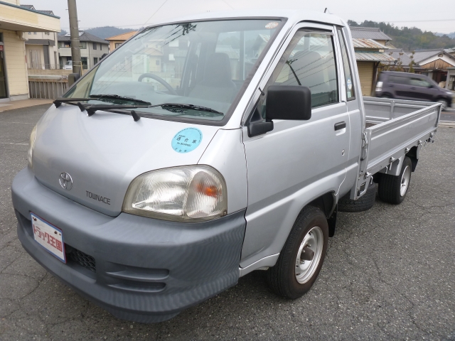 トヨタタウンエース平ボディ小型（2t・3t）GK-KM75 [写真01]