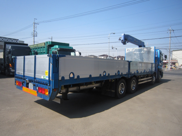 UDトラックスクオンセルフクレーン5段大型（10t）[写真02]