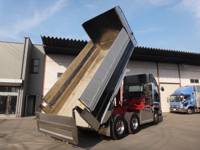 日野プロフィアダンプ大型（10t）[写真02]