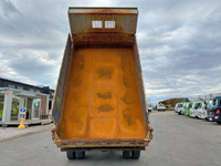 いすゞフォワードダンプ中型（4t）[写真12]