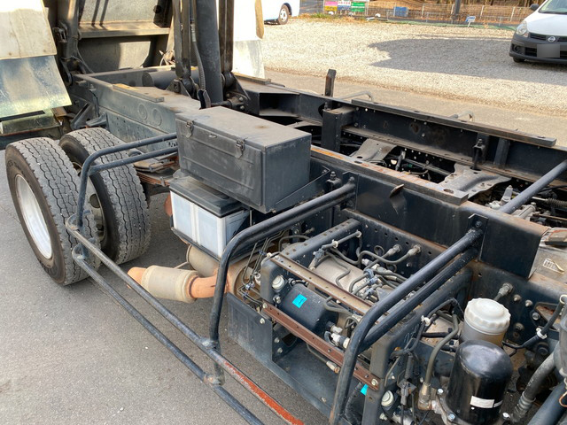 いすゞフォワードダンプ中型（4t）[写真20]