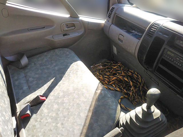 トヨタトヨエースダンプ小型（2t・3t）[写真24]