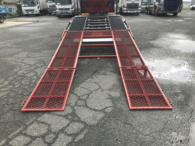 三菱ふそうキャンターキャリアカー小型（2t・3t）[写真09]