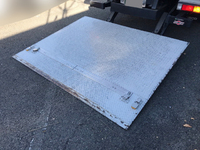 三菱ふそうキャンターアルミバン小型（2t・3t）[写真12]