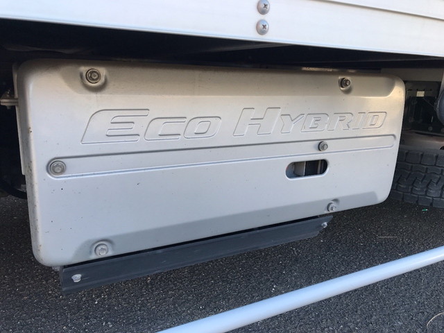 三菱ふそうキャンターアルミバン小型（2t・3t）[写真17]