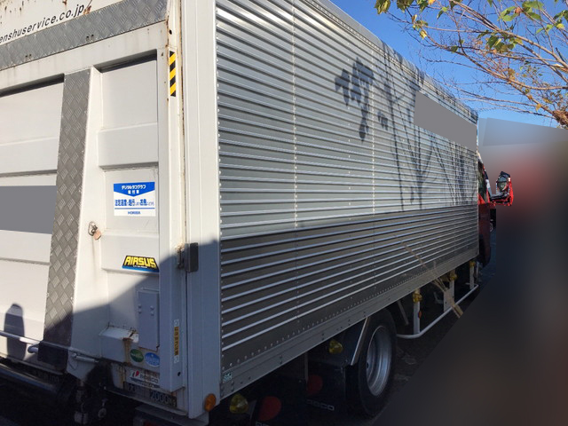 三菱ふそうキャンターアルミバン小型（2t・3t）[写真02]