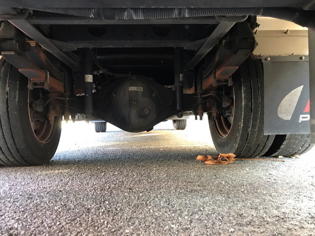 三菱ふそうキャンターアルミバン小型（2t・3t）[写真22]